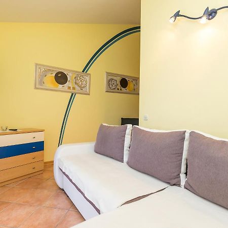 Apartments Nada Vrsar Exterior photo